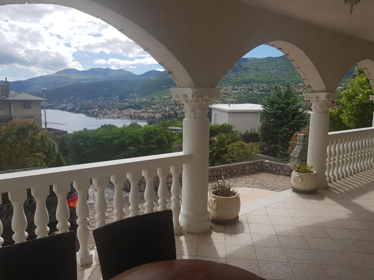 Apartments Villa Sandra Опатия Екстериор снимка